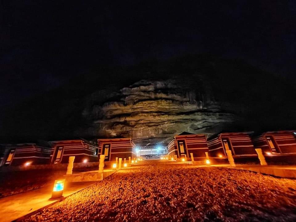Wadi Rum Star Wars Camp Екстер'єр фото